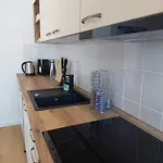 Διαμέρισμα Modernes Apartment, 4 Pers, Kueche, Arbeitsplatz & Wlan, 3min Zur Tram