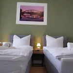 Διαμέρισμα Modernes Apartment, 4 Pers, Kueche, Arbeitsplatz & Wlan, 3min Zur Tram Μαγδεβούργο