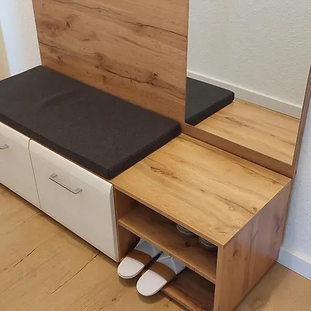 Modernes Apartment, 4 Pers, Kueche, Arbeitsplatz & Wlan, 3min Zur Tram マクデブルク