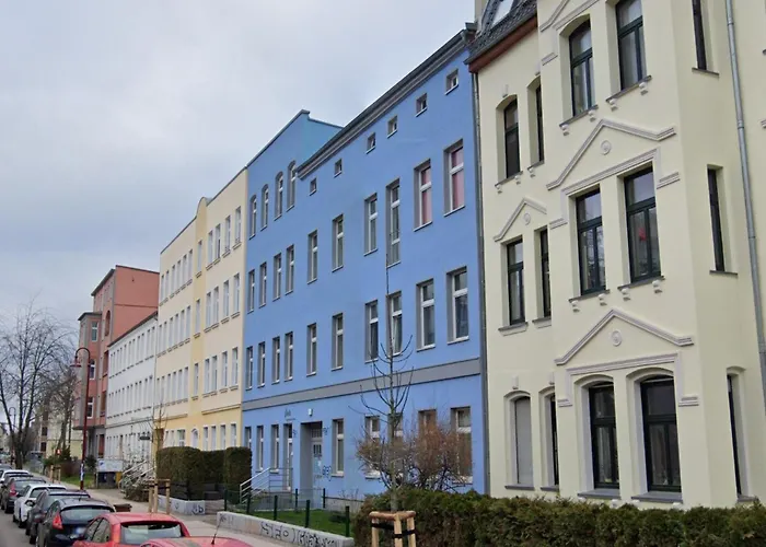 Modernes Apartment, 4 Pers, Kueche, Arbeitsplatz & Wlan, 3min Zur Tram Appartement *