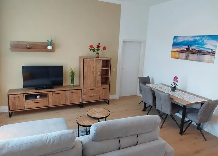 Modernes Apartment, 4 Pers, Kueche, Arbeitsplatz & Wlan, 3min Zur Tram * Maagdenburg